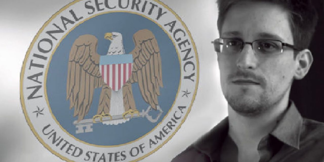 Chomsky: “Snowden is a hero”